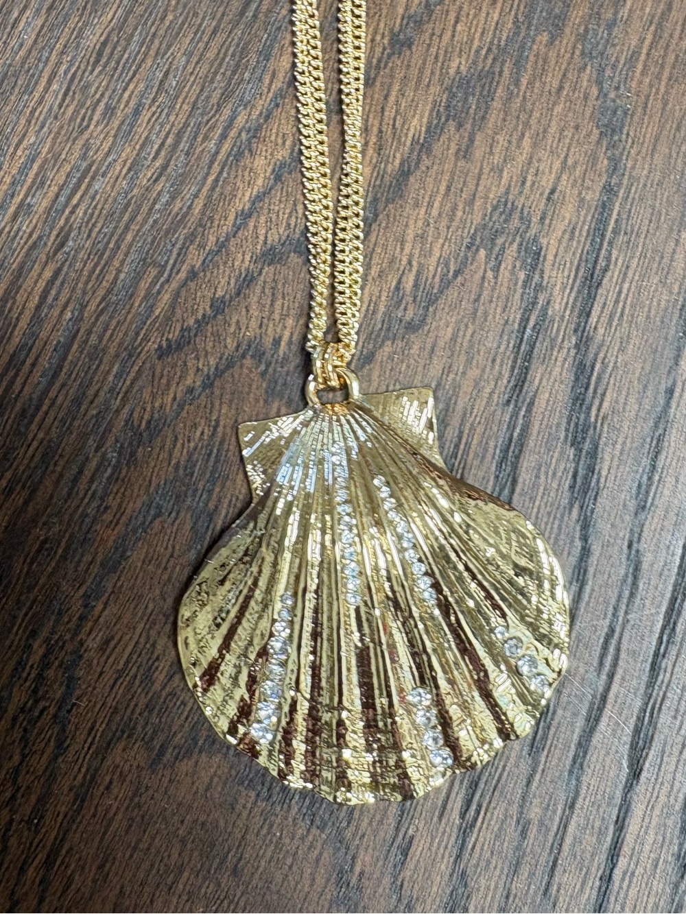 New Lilly Pulitzer shell with rhinestone necklace